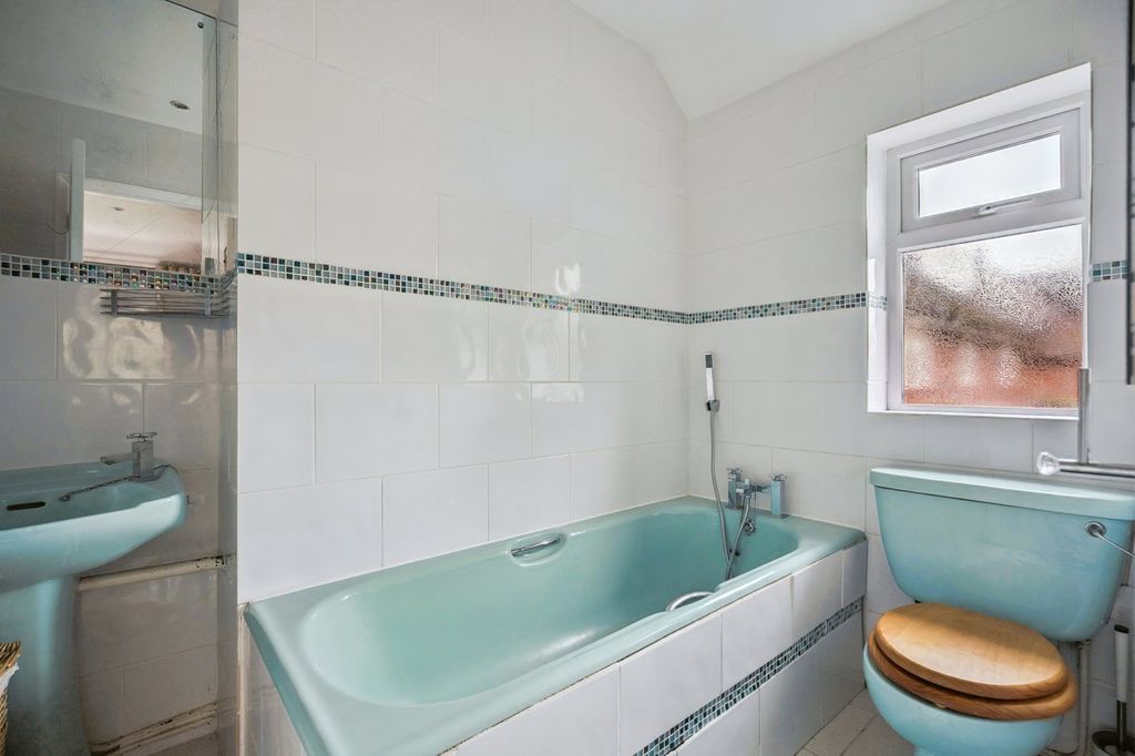 Additional image 7 of 5 bed detached house for saleWood Lane Close, Iver SL0