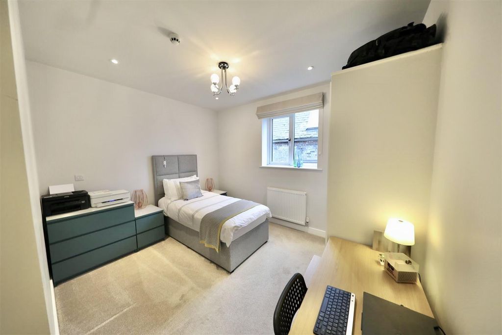Additional image 8 of 2 bed flat for salePearson Park, Kingston Upon Hull HU5