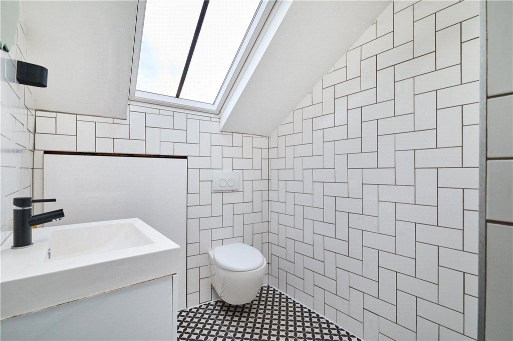 Additional image 11 of 3 bed flat for saleRailway Road, Ilkley, West Yorkshire LS29