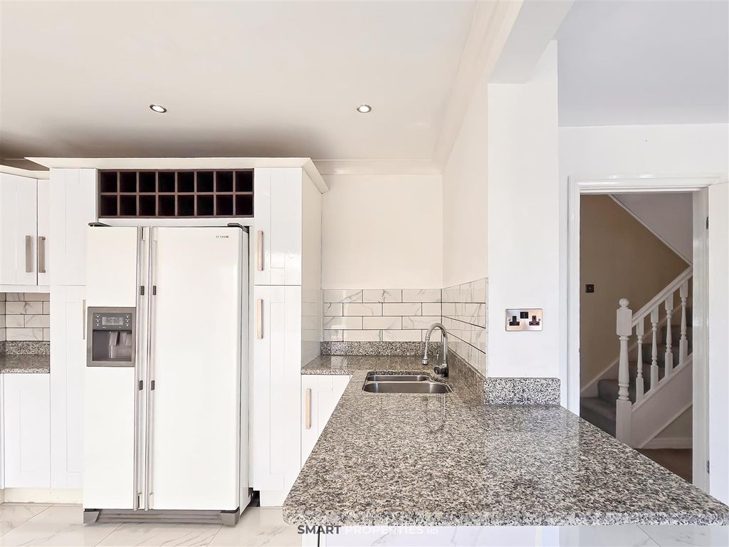 Additional image 14 of 5 bed detached house for saleGreenroyd Croft, Huddersfield HD2