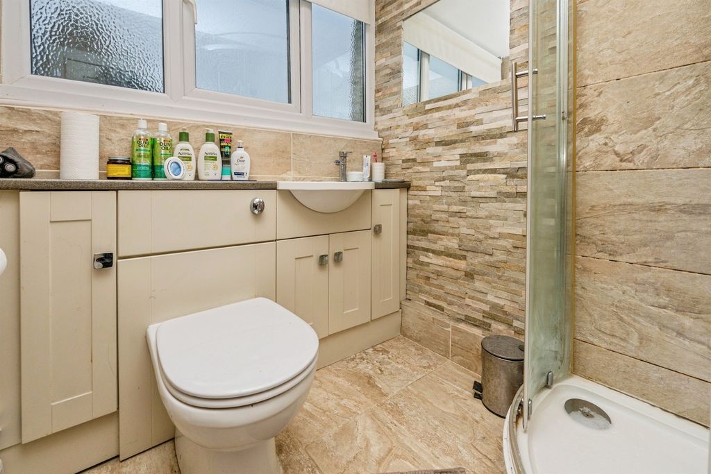Additional image 14 of 6 bed detached house for saleHillgrove Crescent, Kidderminster DY10