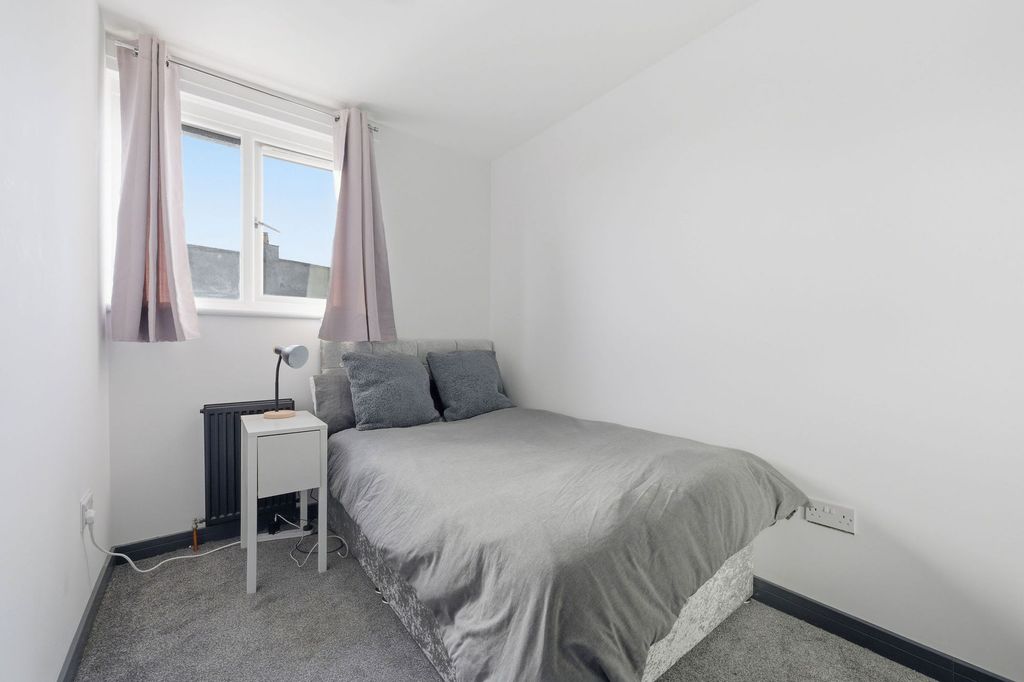 Additional image 20 of 3 bed end terrace house for saleKing Street, Inverkeithing KY11
