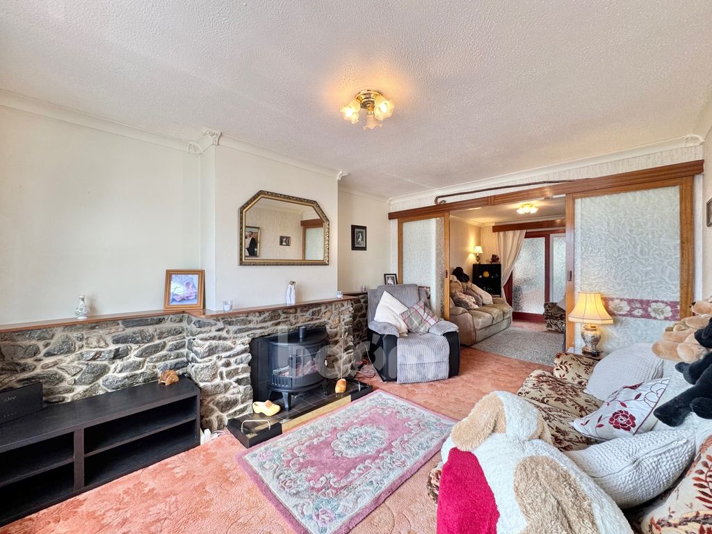 Additional image 2 of 3 bed semi-detached house for saleHerriot Avenue, Kilbirnie KA25