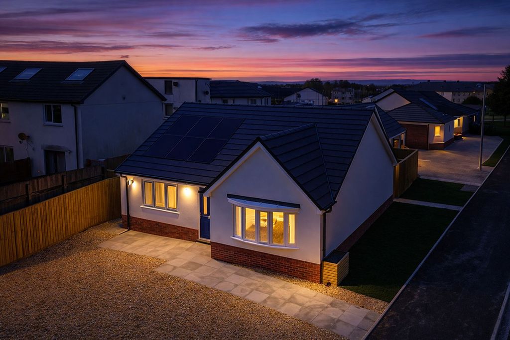 Additional image 2 of 3 bed detached bungalow for sale10-24 Llys Y Felin, Kidwelly SA17