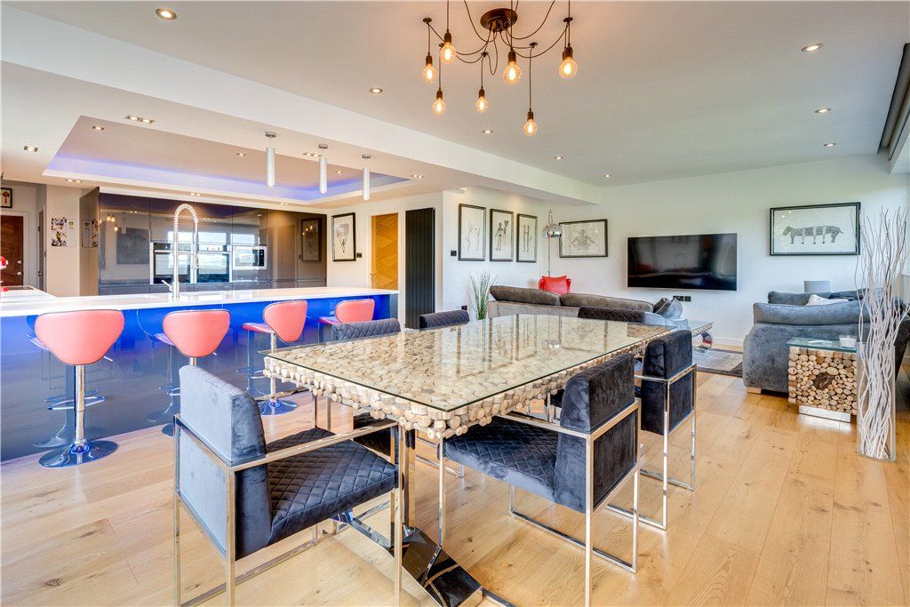 Additional image 6 of 1 bed flat for saleWells Promenade, Ilkley, West Yorkshire LS29