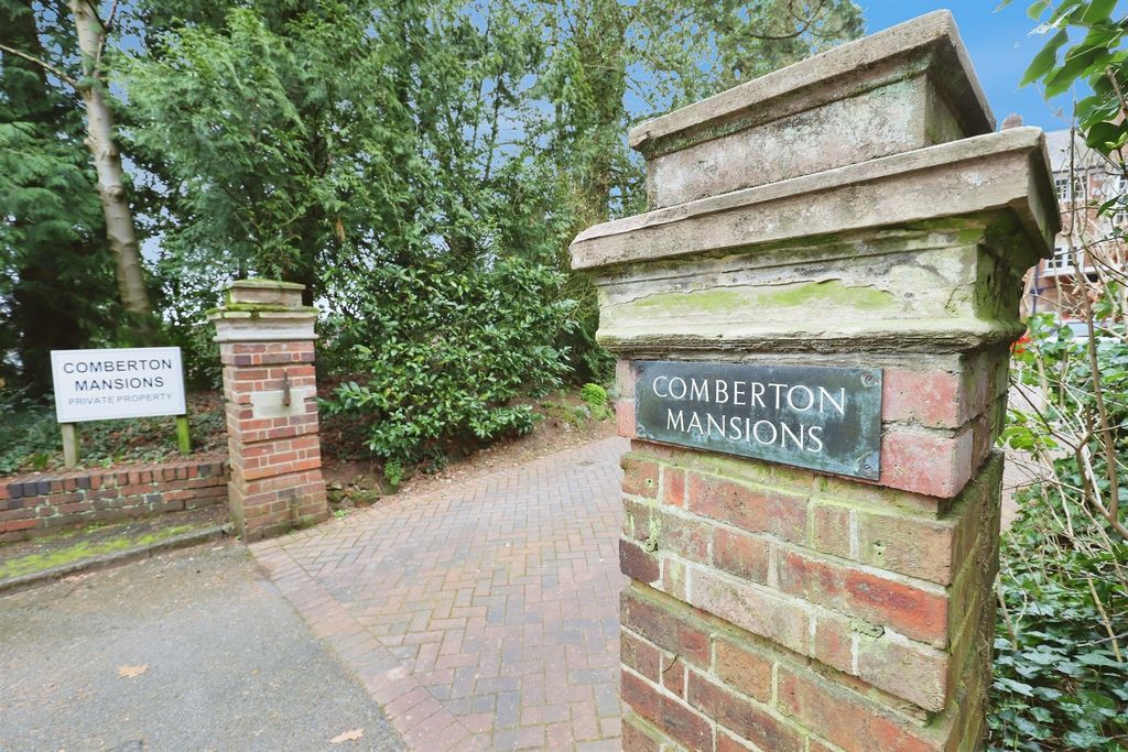 1 bed flat for saleComberton Road, Kidderminster DY10