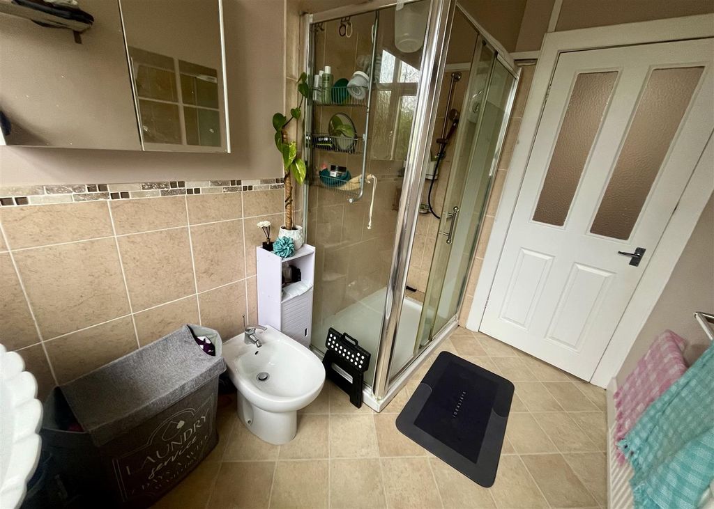 Additional image 11 of 2 bed flat for saleVernon Avenue, Huddersfield HD1