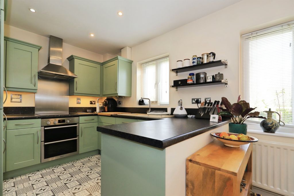 Additional image 4 of 2 bed flat for saleOldnall Road, Kidderminster DY10