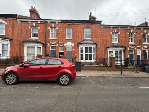 Flat 2 Hobart Street, Leicester LE2, Studio to rent