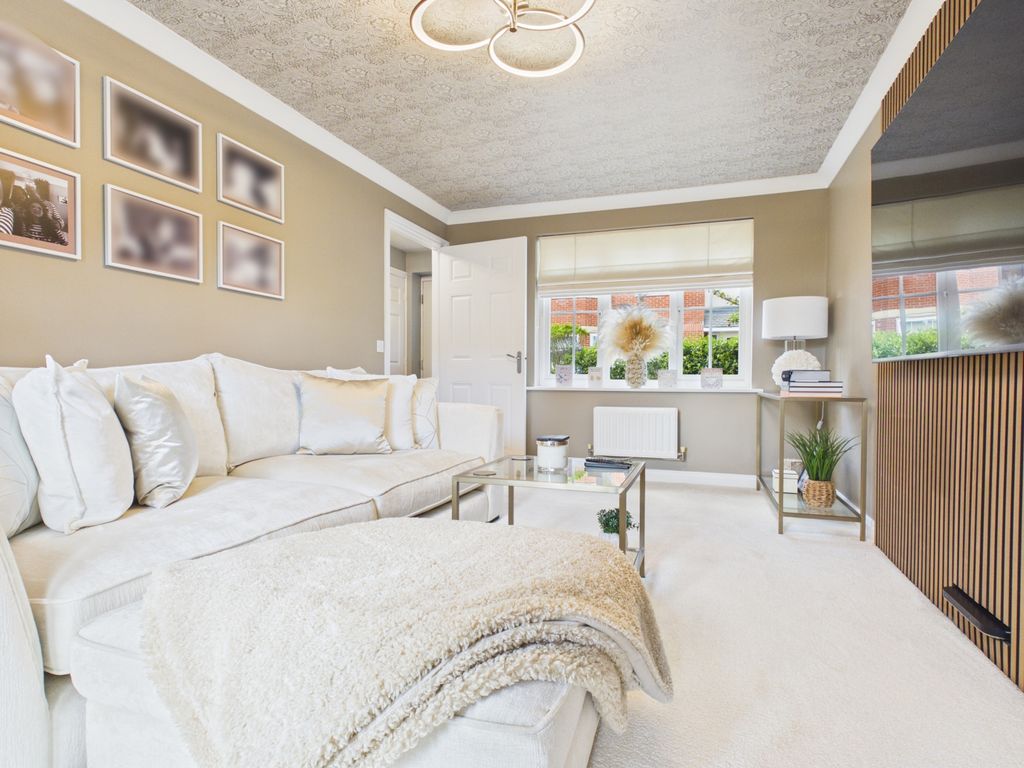 Additional image 5 of 4 bed detached house for saleThe Links, Hyde SK14