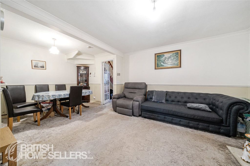 Additional image 4 of 5 bed terraced house for saleElm Grove, Kidlington, Oxfordshire OX5