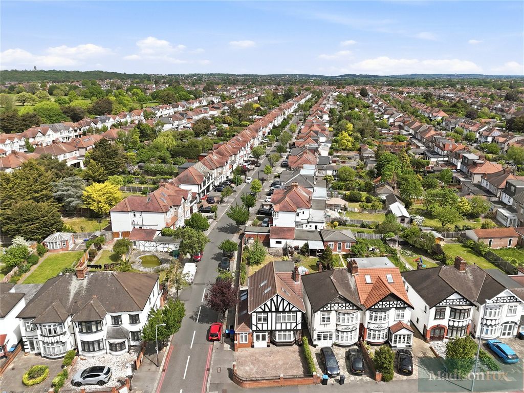 Additional image 32 of 4 bed detached house for saleWoodford Avenue, Ilford IG2