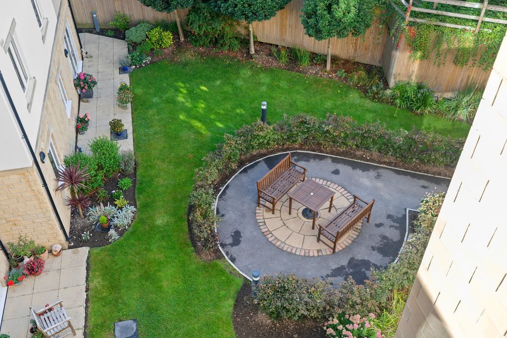 Additional image 16 of 1 bed flat for saleRailway Road, Ilkley, West Yorkshire LS29