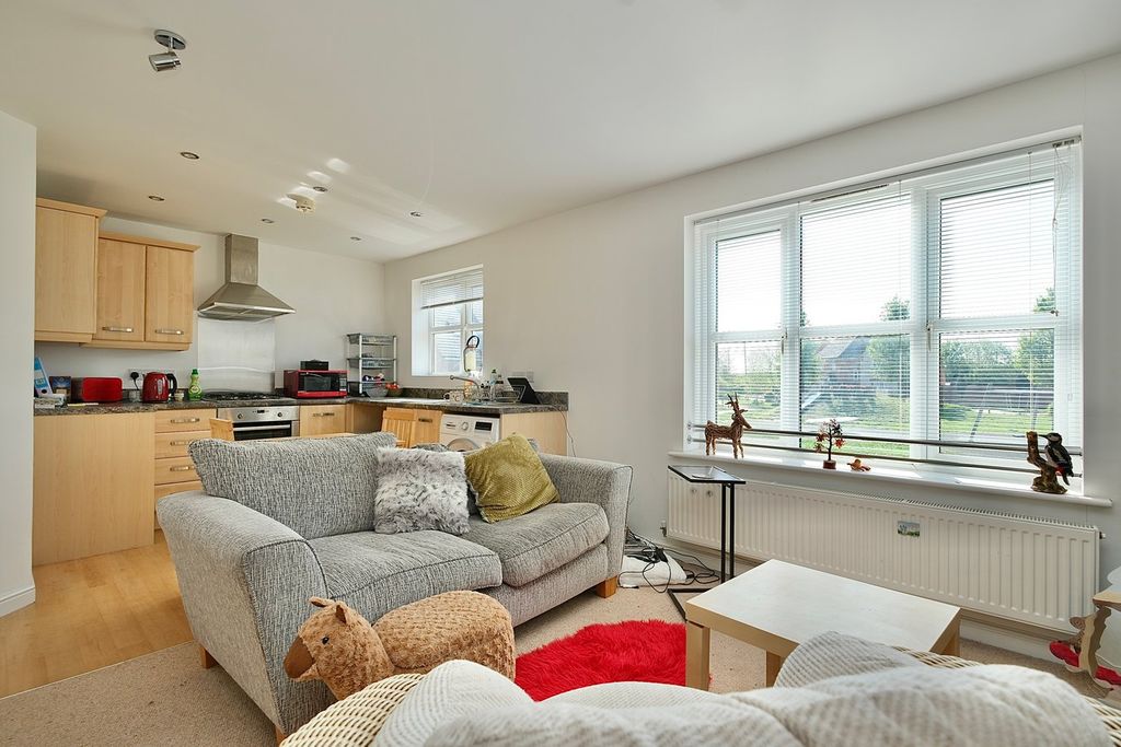 Additional image 3 of 2 bed flat for saleStokes Drive, Godmanchester, Huntingdon PE29