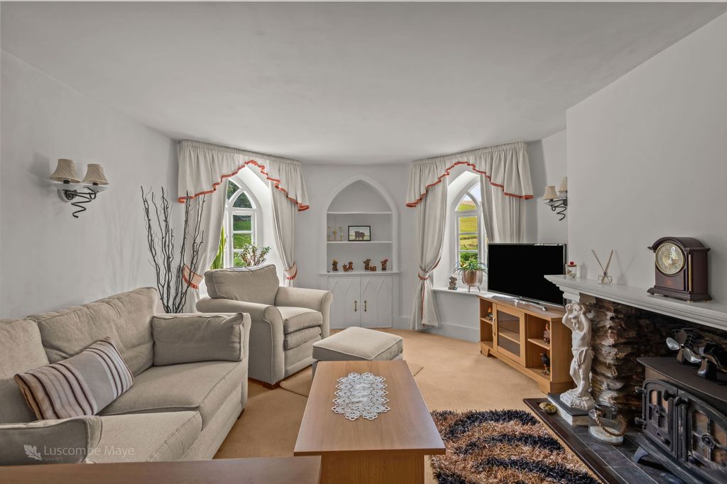 3 bed detached house for saleModbury, South Devon PL21 photo 3