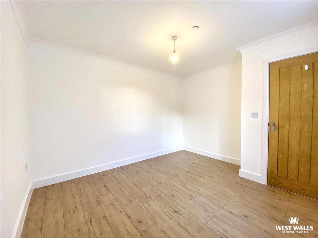 Additional image 11 of 3 bed detached bungalow for saleLlys Y Felin, Kidwelly SA17