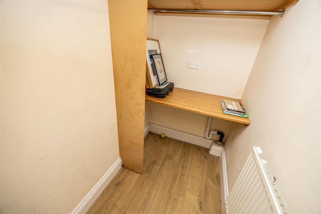 Additional image 8 of 2 bed flat for salePark Drive, Huddersfield HD1