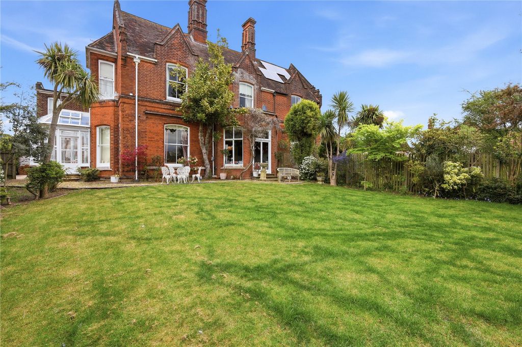 Additional image 20 of 5 bed semi-detached house for saleParkside Avenue, Ipswich, Suffolk IP4