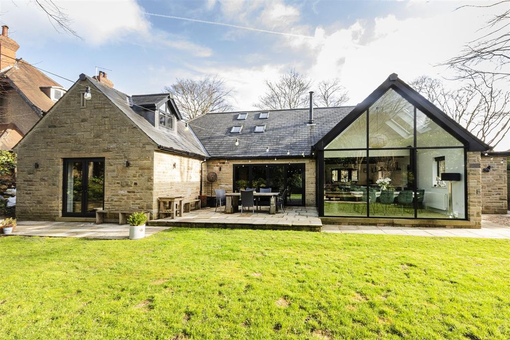 Additional image 63 of 4 bed detached house for saleOakfield Road, Birkby, Huddersfield HD2