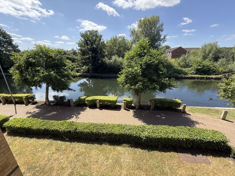 Additional image 3 of 2 bed flat for saleOvaltine Court, Ovaltine Drive, Kings Langley WD4
