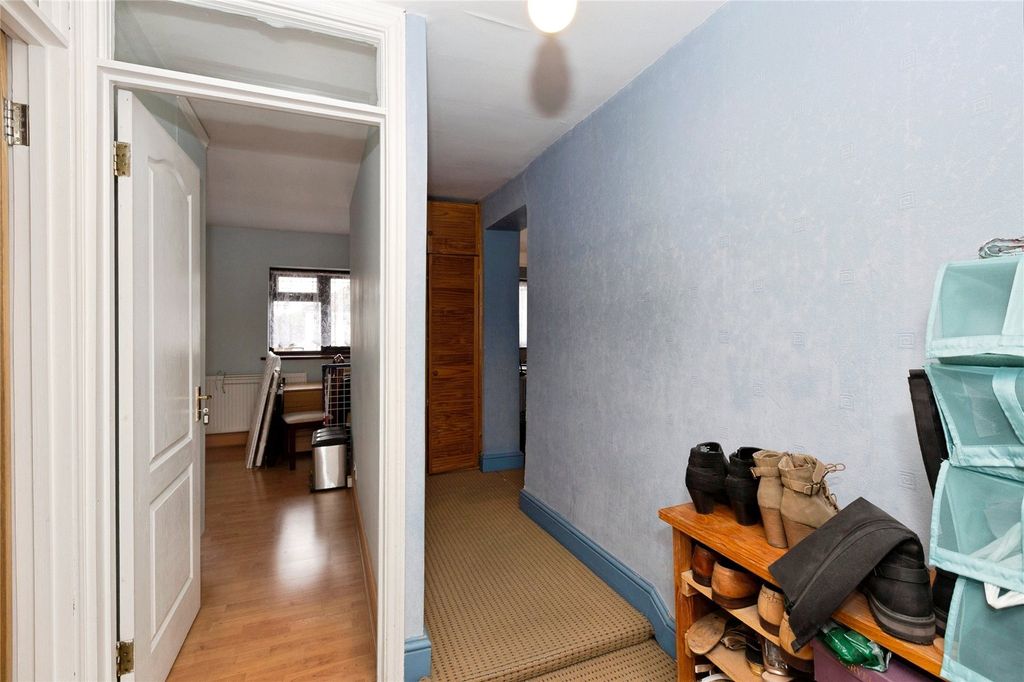 Additional image 14 of 5 bed end terrace house for saleTomswood Hill, Ilford IG6