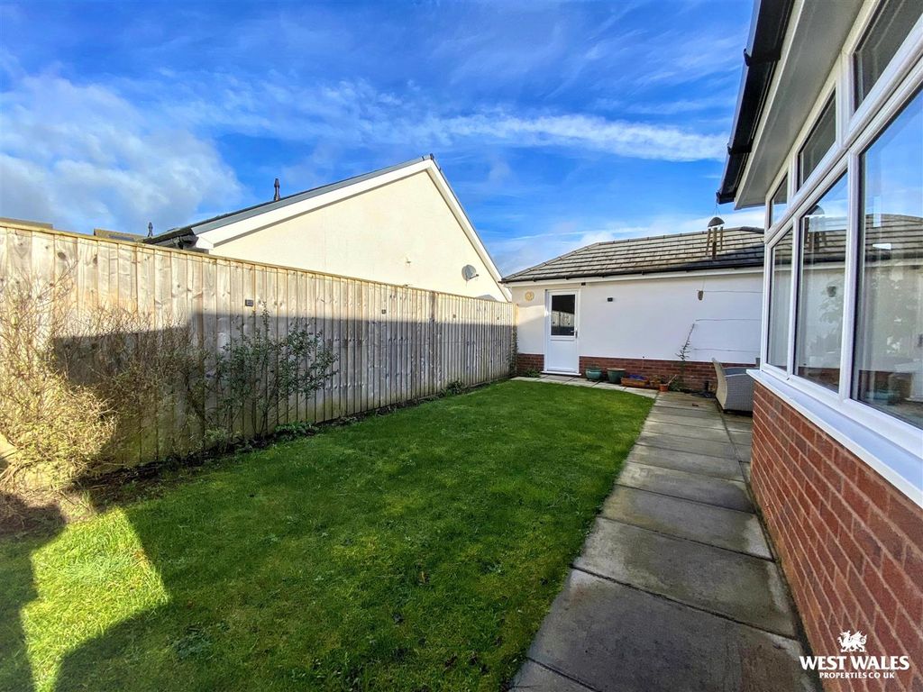 Additional image 17 of 3 bed detached bungalow for saleLlys Y Felin, Kidwelly SA17