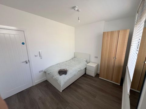 Queens Road North, Eastwood, Nottingham NG16, Room to rent