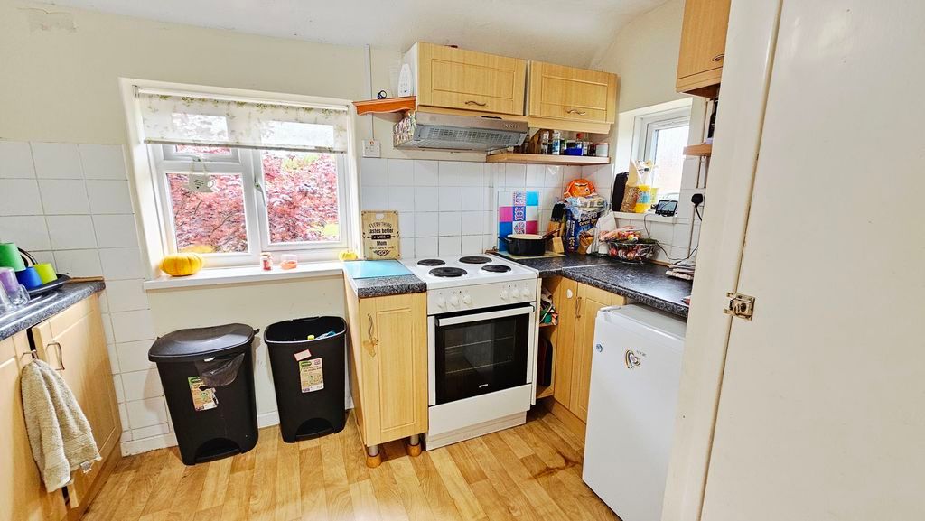 Additional image 6 of 2 bed flat for saleClehonger, Herefordshire HR2