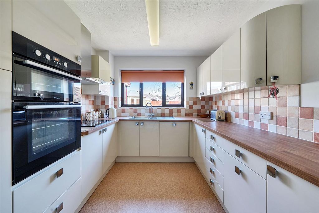 Additional image 4 of 4 bed detached house for saleGreendale, Ilminster TA19