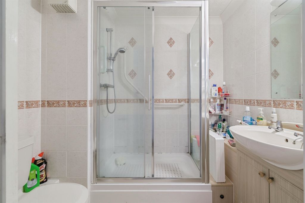 Additional image 10 of 1 bed flat for saleWestern Road, Ivybridge PL21