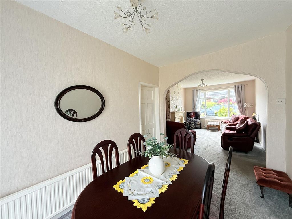 Additional image 8 of 3 bed semi-detached house for saleGrosvenor Road, Hyde SK14