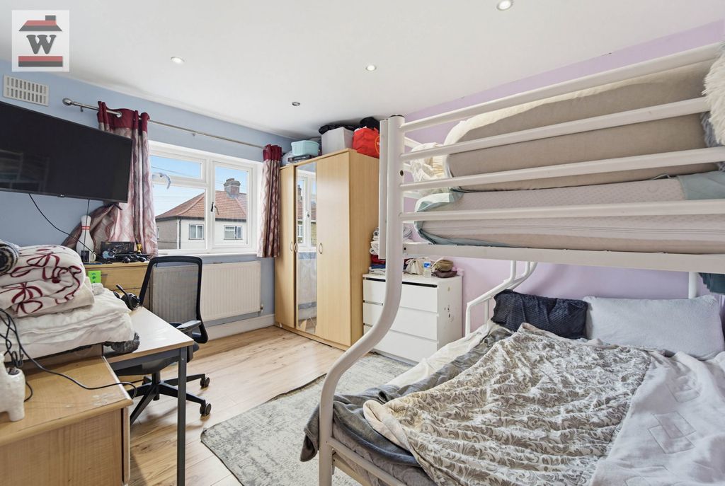 Additional image 8 of 3 bed semi-detached house for saleSpring Grove Crescent, Hounslow TW3