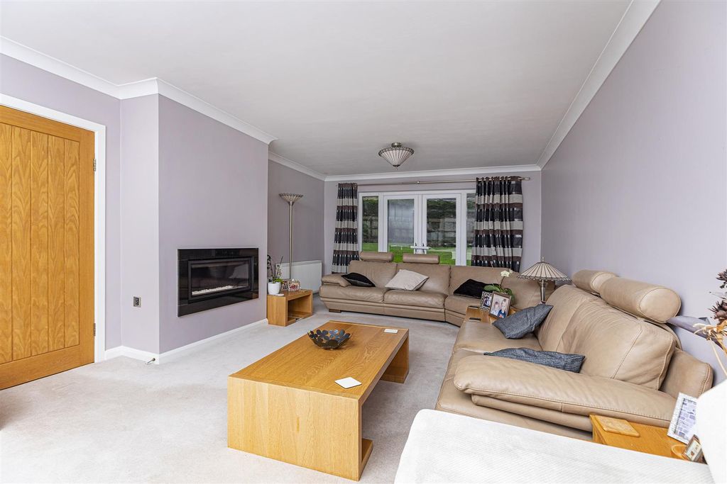Additional image 14 of 5 bed detached house for saleThe Ghyll, Fixby, Huddersfield HD2