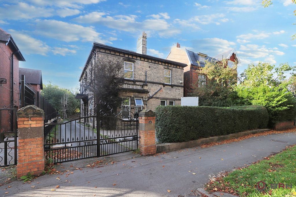 12 bed detached house for saleBoulevard, Hull HU3