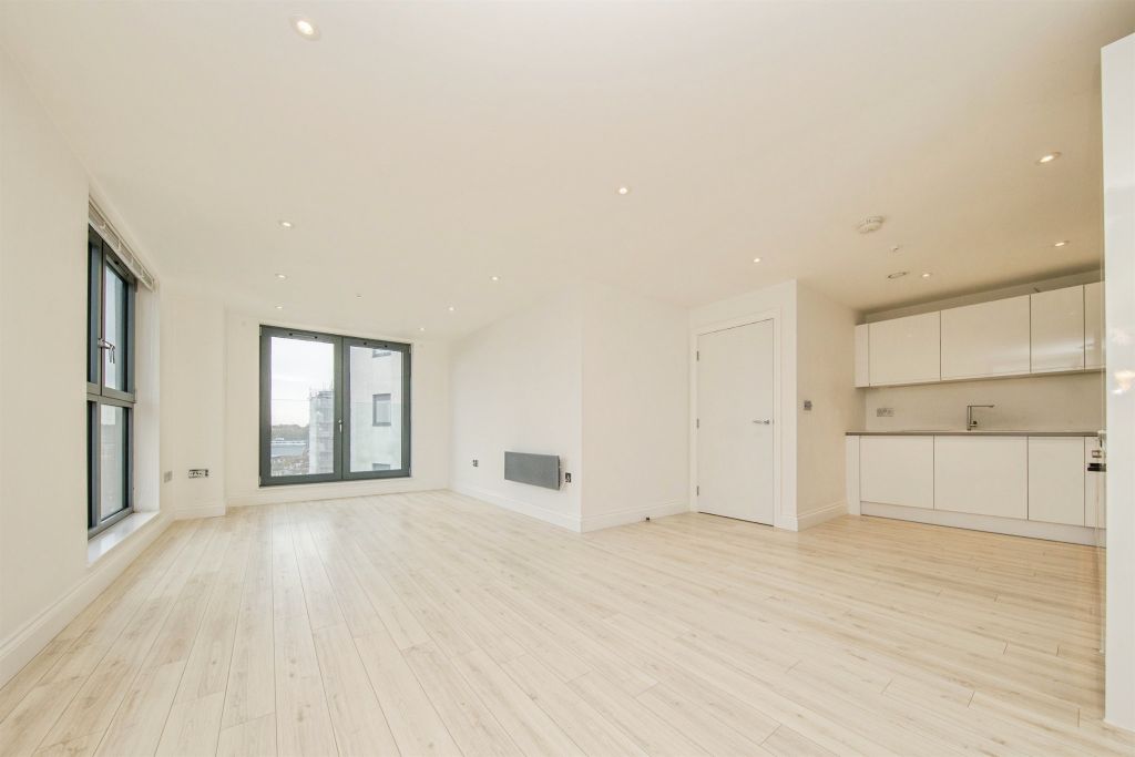 Additional image 2 of 2 bed flat for saleKey Street, Ipswich IP4