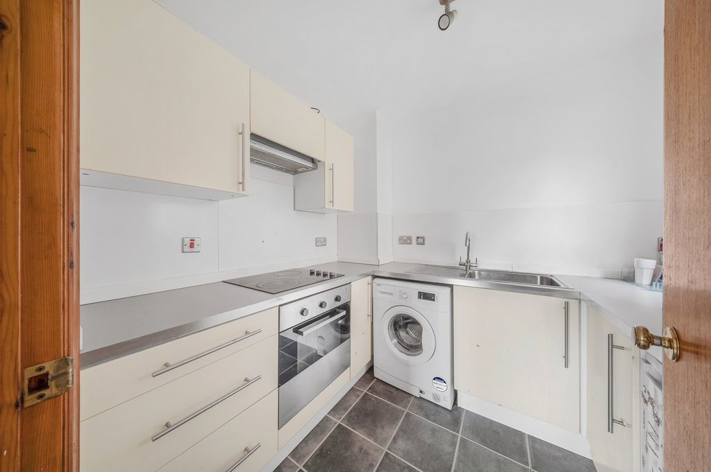 Additional image 3 of 1 bed flat for saleThe Maltings, Keith Place, Inverkeithing KY11