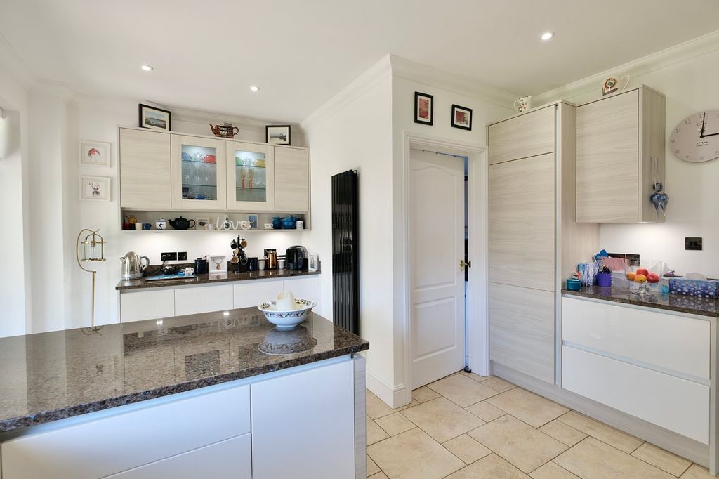 Additional image 8 of 4 bed detached house for saleElizabeth Drive, Hartford, Huntingdon PE29