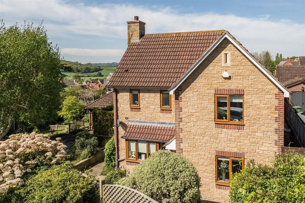 4 bed detached house for saleHighfield, Ilminster TA19