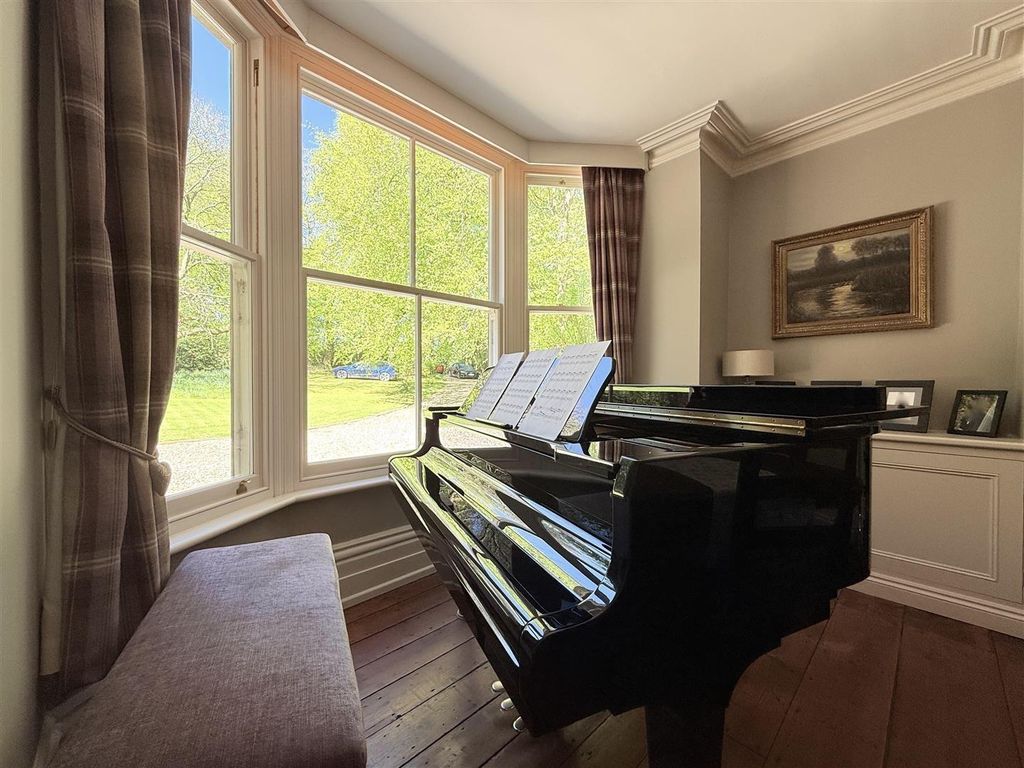Additional image 10 of 5 bed detached house for saleGreen Lane, Gee Cross, Hyde SK14
