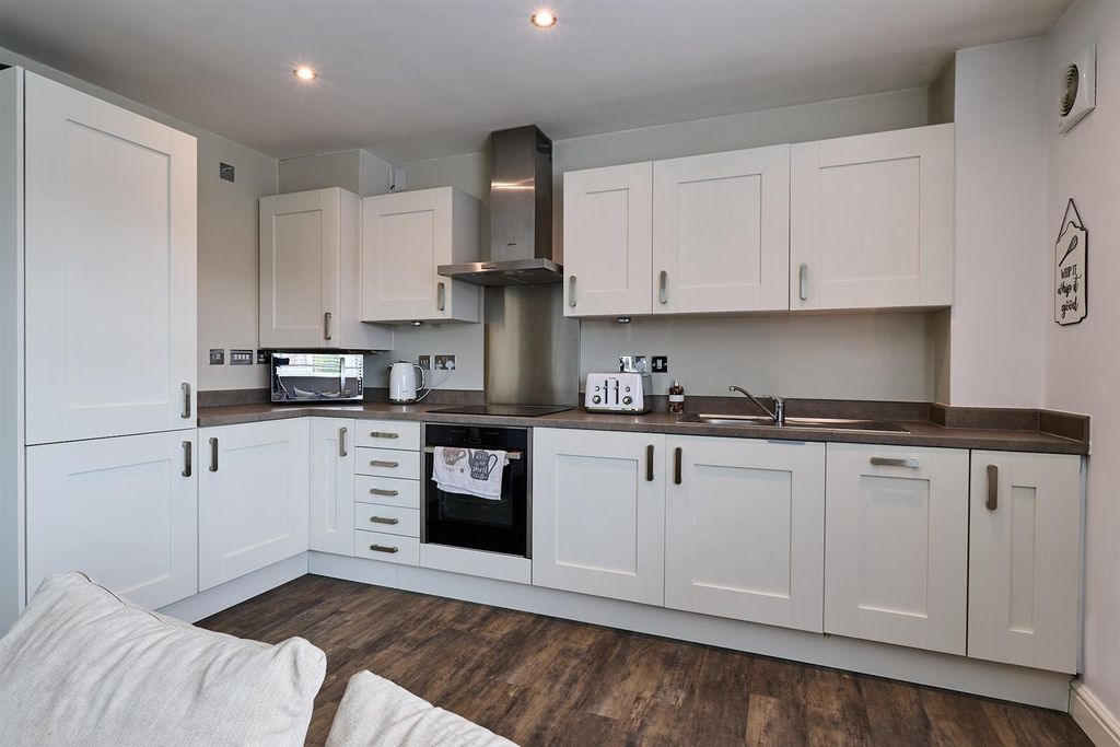 Additional image 3 of 1 bed flat for saleRyelands Crescent, Stoke Golding, Nuneaton CV13