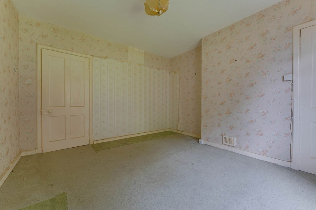 Additional image 7 of 2 bed flat for saleFinlaystone Road, Kilmacolm PA13