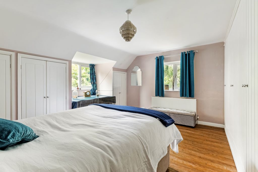 Additional image 8 of 3 bed detached house for salePriory Road, Hungerford RG17