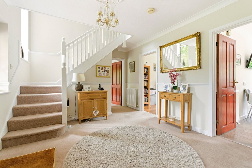Additional image 2 of 5 bed detached house for saleNorwood Lane, Iver SL0