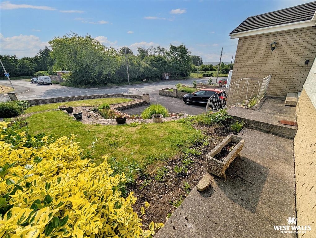 Additional image 3 of 3 bed detached bungalow for saleBanc Pendre, Kidwelly SA17