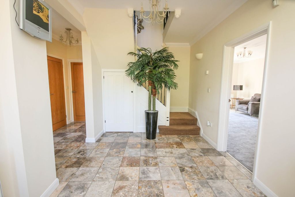 Additional image 3 of 5 bed detached house for saleCastle Rising Road, South Wootton PE30
