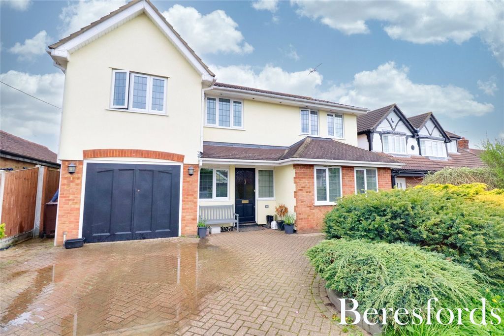 5 bed detached house for saleRye Walk, Ingatestone CM4