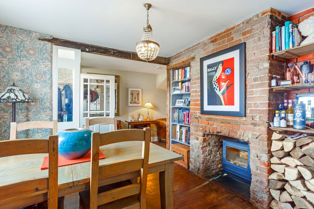 Additional image 4 of 2 bed cottage for saleCharnham Street, Hungerford RG17