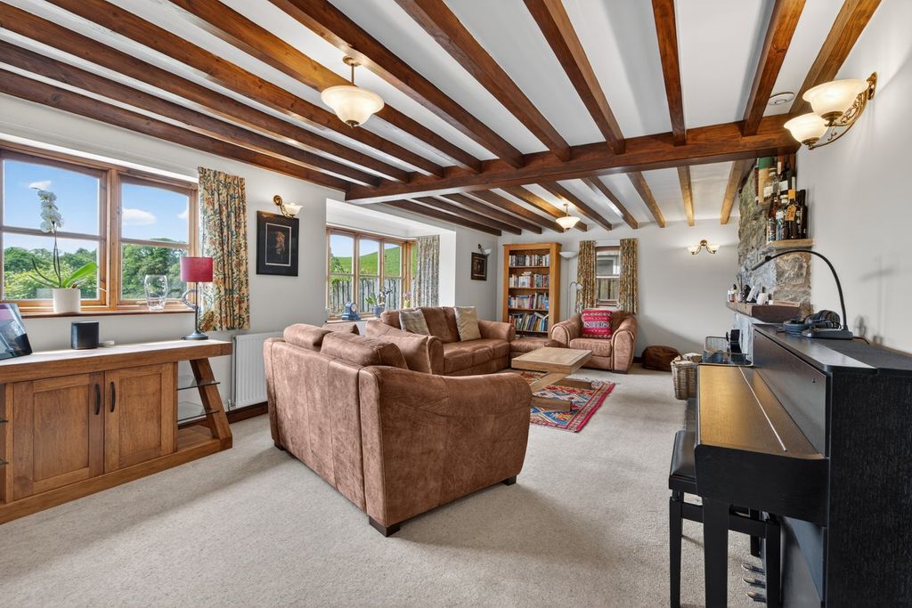4 bed detached house for saleLow Meadow, Old Hutton, Kendal LA8 photo 4
