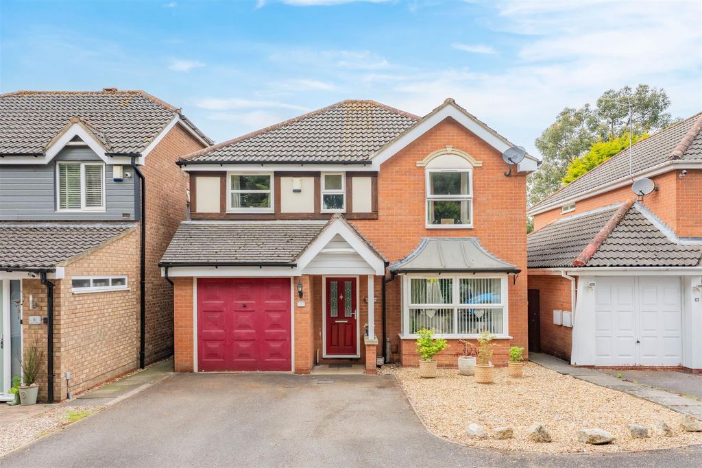 4 bed detached house for saleEttrick Close, Kettering NN16