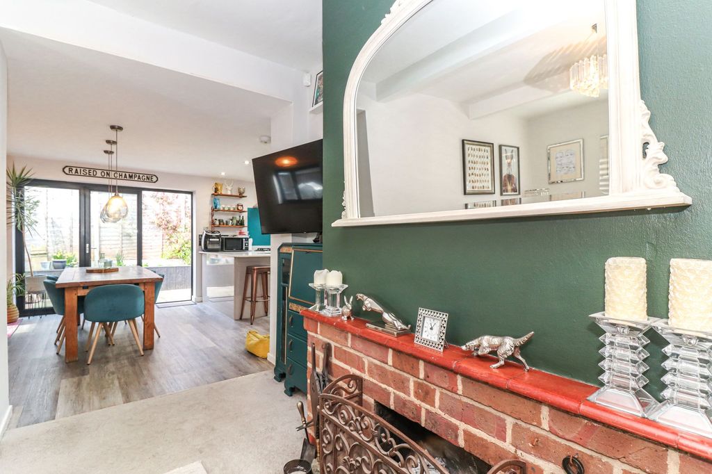 Additional image 10 of 4 bed detached house for saleLangley Hill, Kings Langley WD4